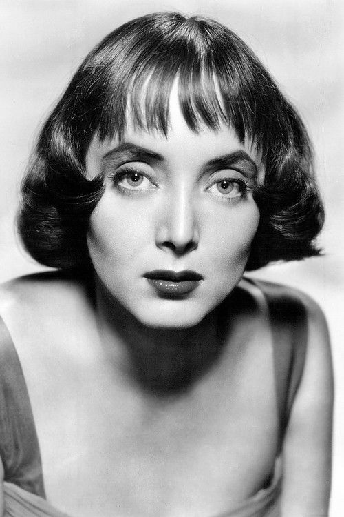 Photo of Carolyn Jones