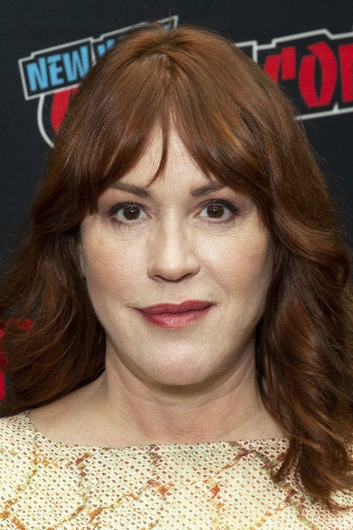 Photo of Molly Ringwald
