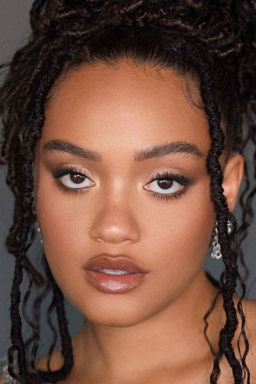 Photo of Kiersey Clemons