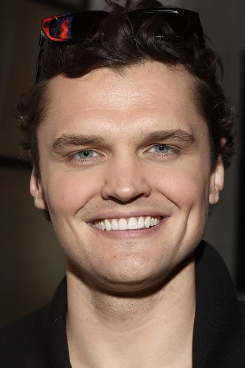 Photo of Ray Nicholson