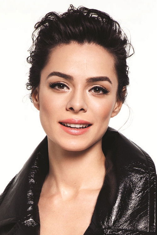 Photo of Özge Özpirinçci