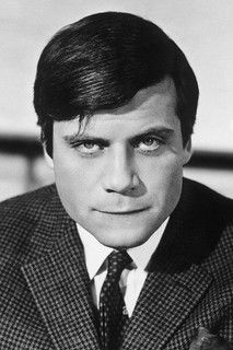 Photo of Oliver Reed