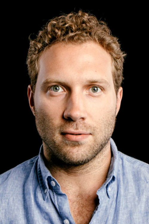 Photo of Jai Courtney