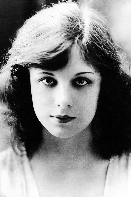 Photo of Shirley Mason