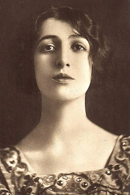 Photo of Elena Sangro