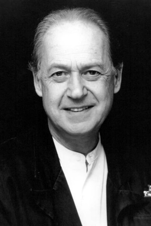 Photo of John Standing