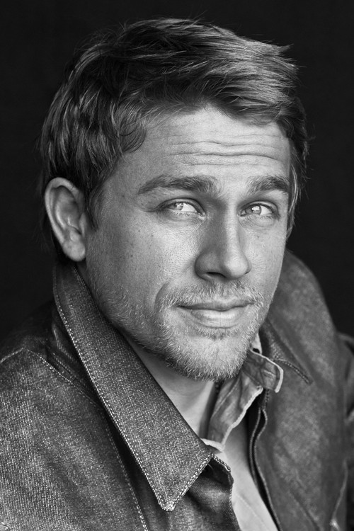 Photo of Charlie Hunnam