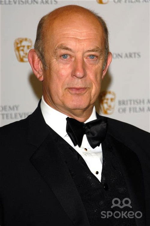 Photo of Roy Marsden