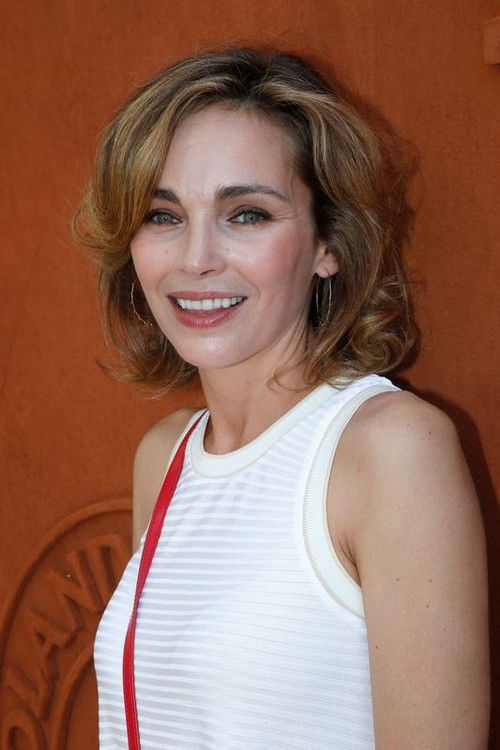 Photo of Claire Keim