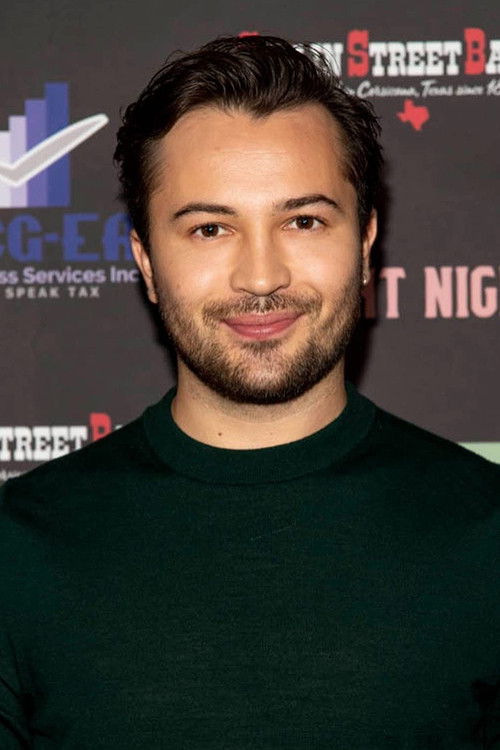 Photo of Taylor Gray