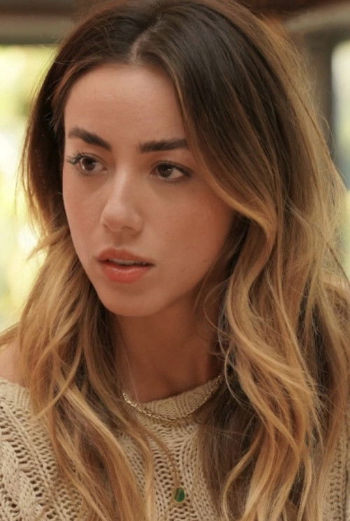 Photo of Chloe Bennet