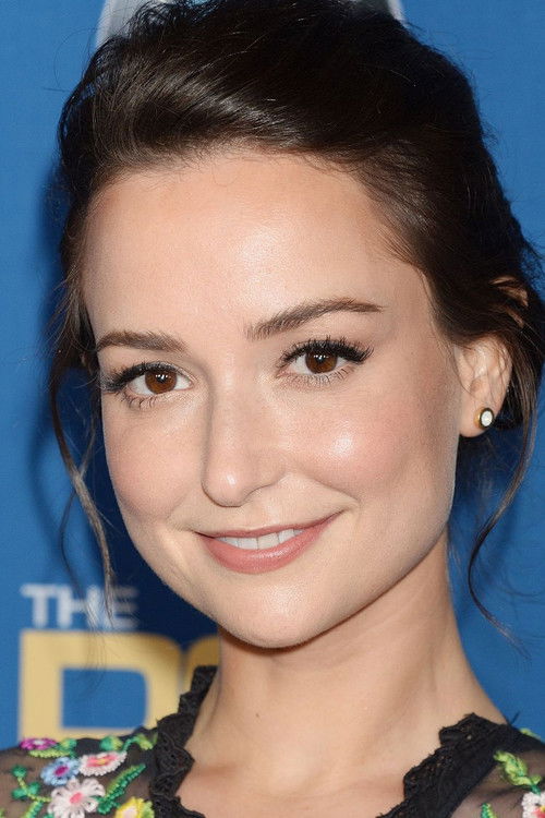 Photo of Milana Vayntrub
