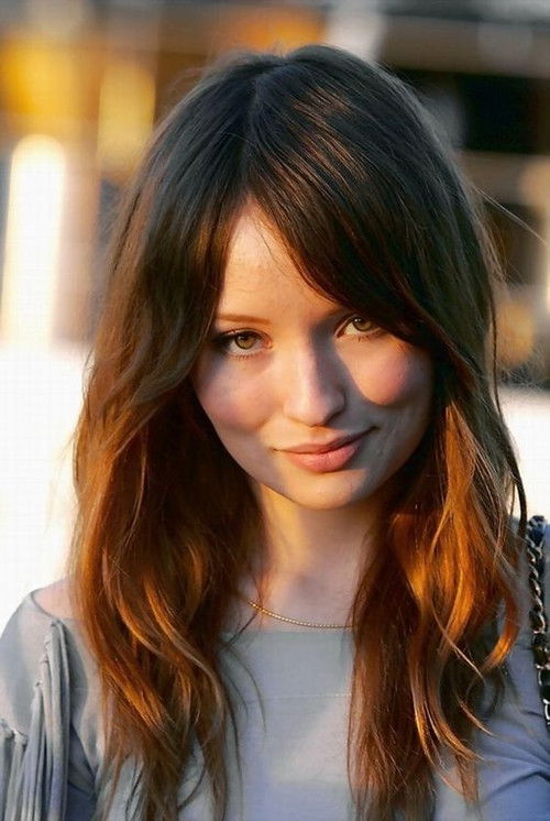 Photo of Emily Browning