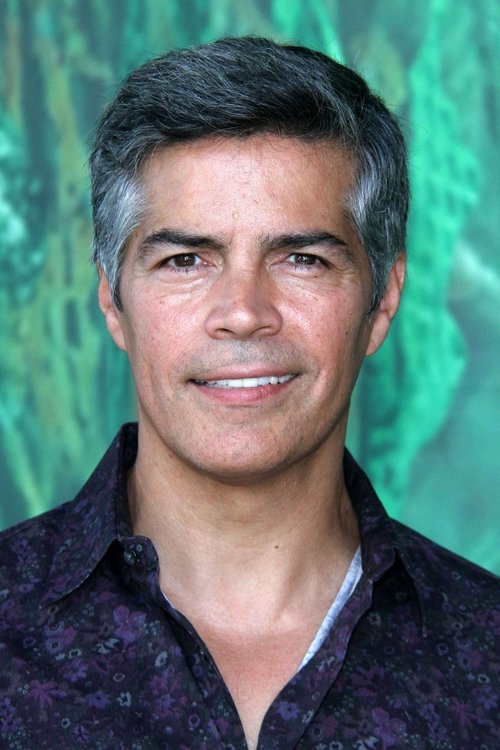 Photo of Esai Morales