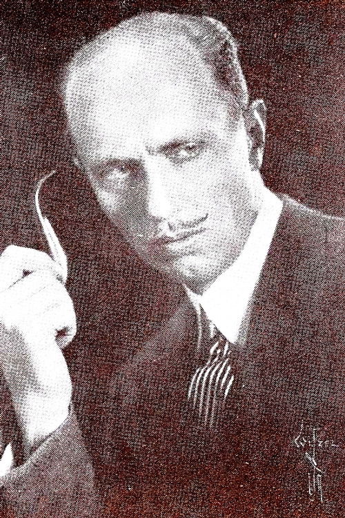 Photo of Richard L'Estrange