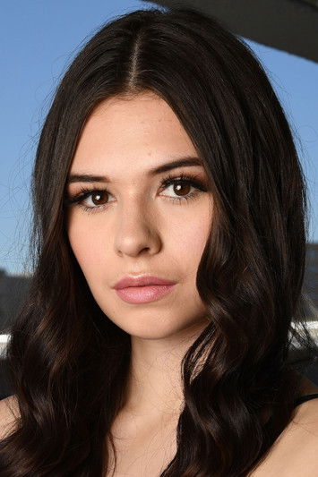 Photo of Nicole Maines