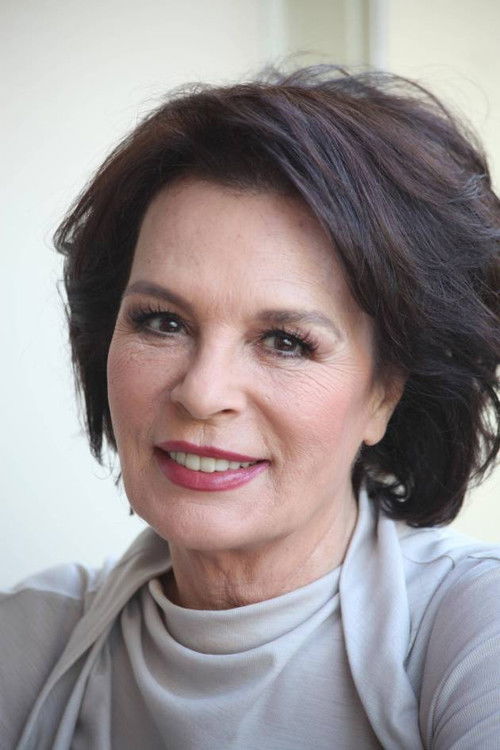 Photo of Hülya Koçyiğit