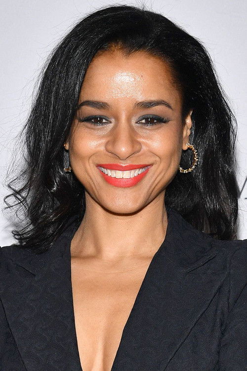 Photo of Sarah Cooper