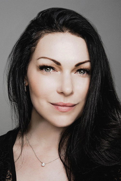 Photo of Laura Prepon