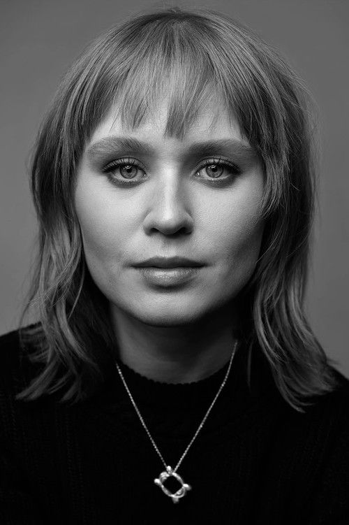 Photo of Eliza Scanlen