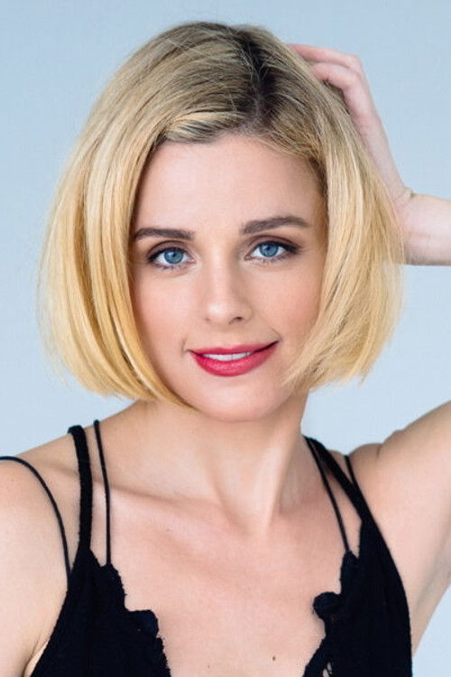 Photo of Erica Rhodes