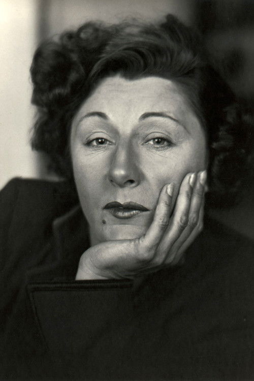Photo of Judith Anderson