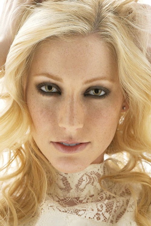 Photo of Julie Mintz