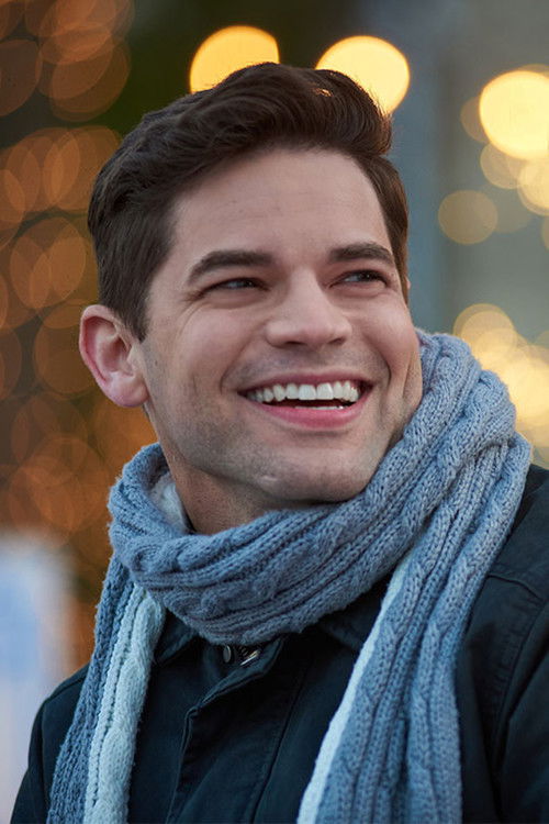 Photo of Jeremy Jordan