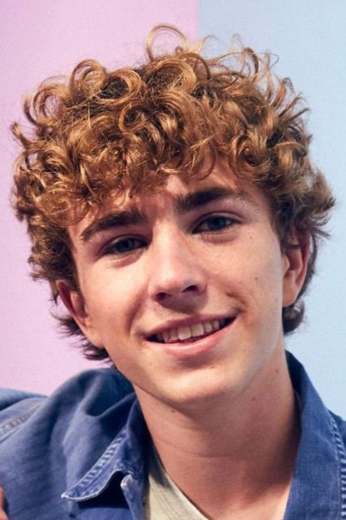 Photo of Walker Scobell