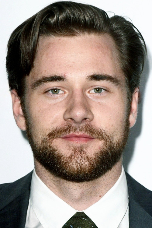 Photo of Luke Benward