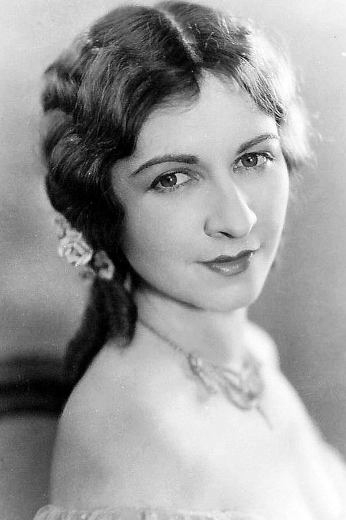 Photo of Kay Hammond