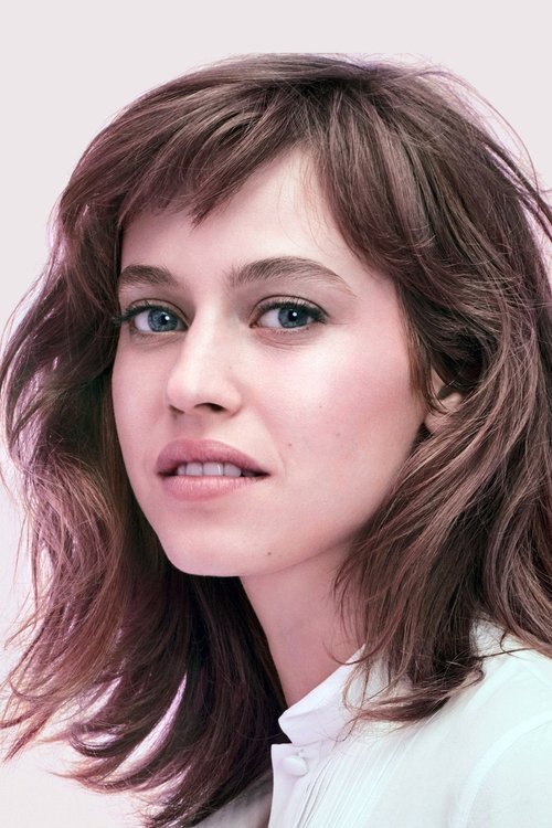 Photo of Lou de Laâge