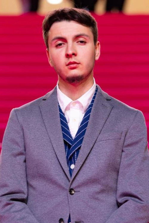 Photo of Yanis Prone