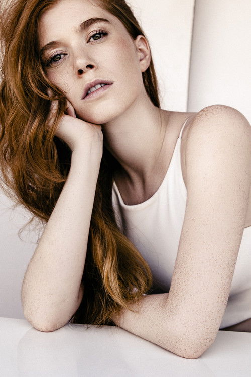 Photo of Lesley Grant