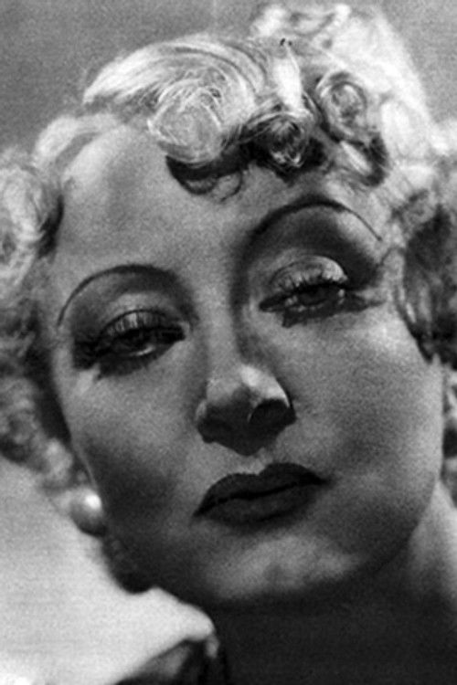 Photo of Suzanne Delvé