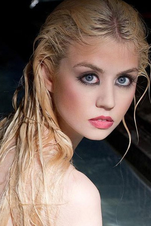 Photo of Allison Harvard