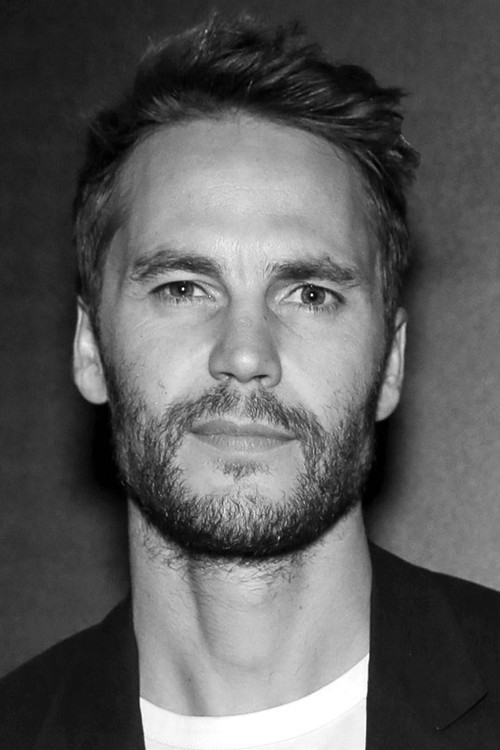 Photo of Taylor Kitsch