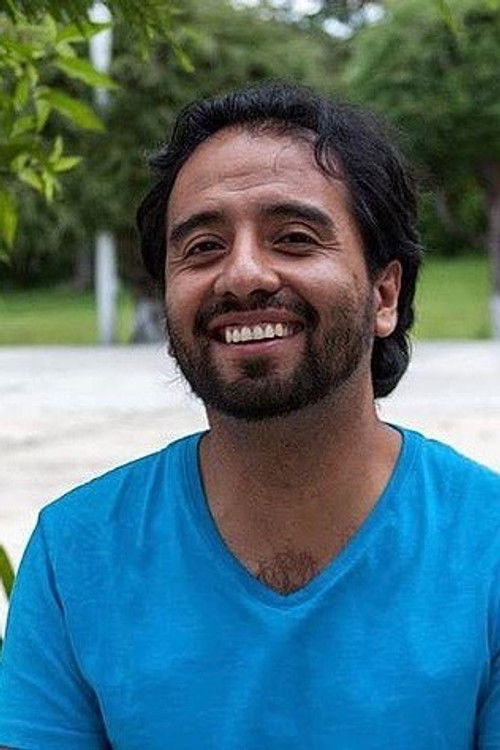 Photo of Carlos Hernández