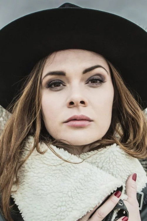 Photo of Suzanne Santo