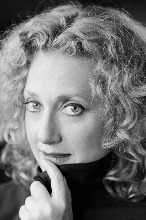 Photo of Carol Kane
