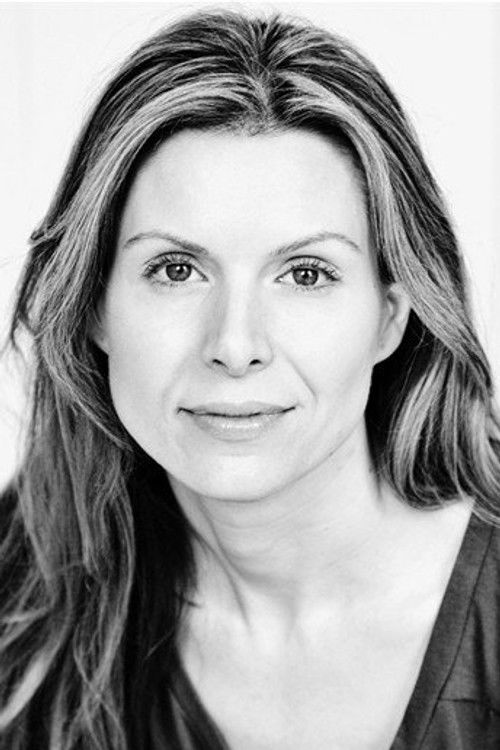 Photo of Chloë Annett