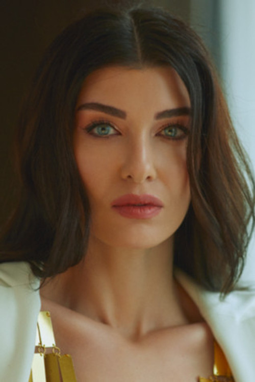 Photo of Aslıhan Güner