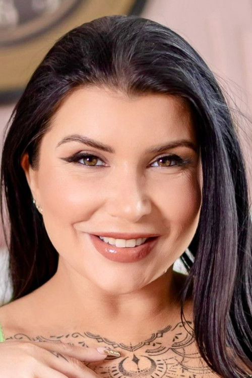 Photo of Romi Rain