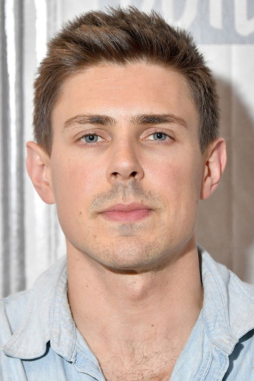 Photo of Chris Lowell