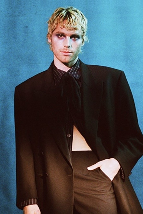 Photo of Luke Hemmings