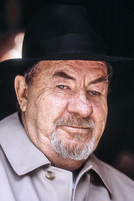 Photo of Leo McKern