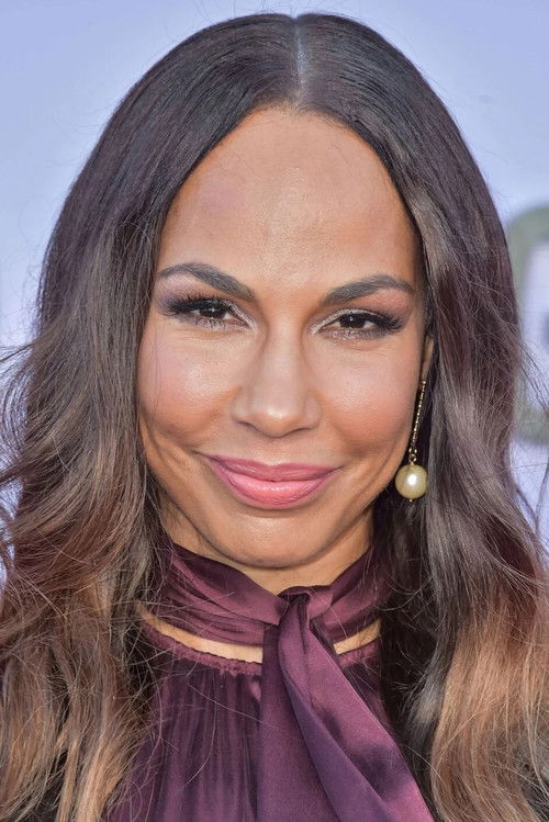 Photo of Amanda Brugel