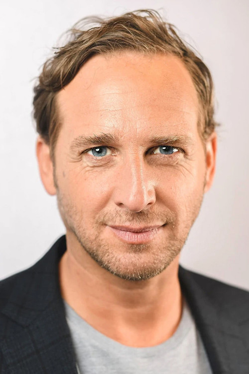 Photo of Josh Lucas