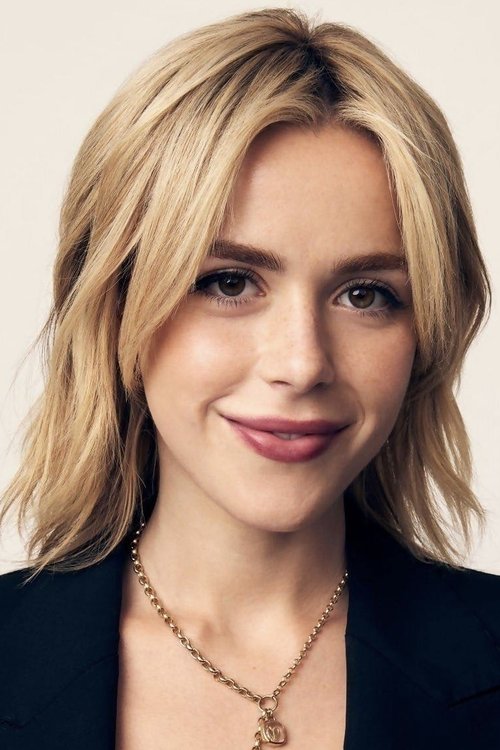 Photo of Kiernan Shipka