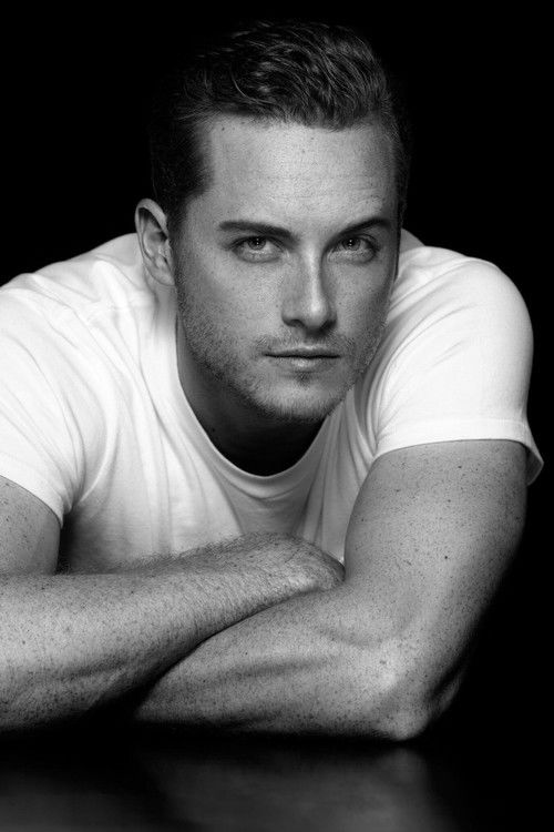 Photo of Jesse Lee Soffer